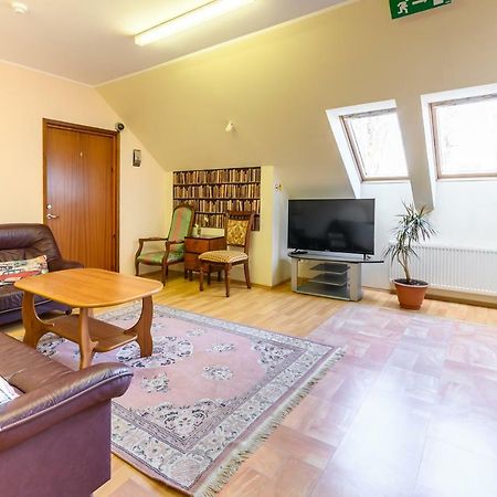 Old Town Hostel Хаапсалу Екстериор снимка